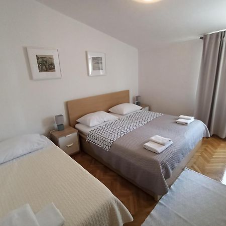 Apartments Pinery Макарска Экстерьер фото